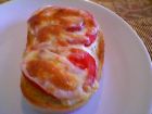 Снимка 1 от рецепта за Запечен сандвич с масло, сирене, домат и кашкавал