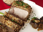 Снимка 1 от рецепта за Свинско контра филе с орехова коричка и два вида гъби