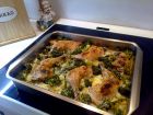 Рецепта за Пилешки бутчета с броколи и сметана