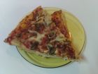 Снимка 1 от рецепта за Пица с пресни печурки и колбас