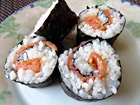 Снимка 1 от рецепта за Домашно суши със сьомга