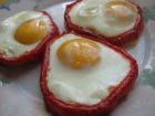 Снимка 3 от рецепта за Яйца на очи в гнездо от чушки