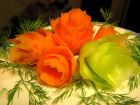 Снимка 1 от рецепта за Лесни цветя от морков и краставица