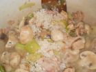 Снимка 2 от рецепта за Ориз с пилешко, гъби и къри