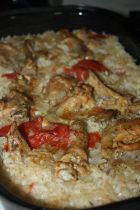 Снимка 2 от рецепта за Пилешки бутчета и крилца  с ориз