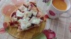 Снимка 11 от рецепта за Пица с шунка, сирене и кашкавал - вaриант 2