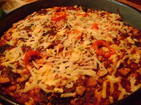 Снимка 1 от рецепта за Лесна пица