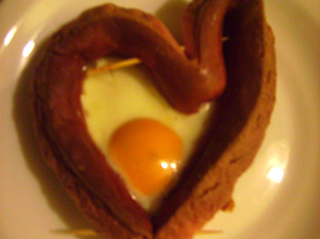 Снимка 1 от рецепта за Сърца от кренвирши
