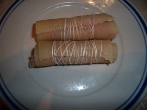 Снимка 1 от рецепта за Рулца от свинско месо и кожа