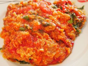 Снимка 1 от рецепта за Пролетни чушки с доматен сос