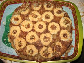 Снимка 1 от рецепта за Ябълков сладкиш с бисквити