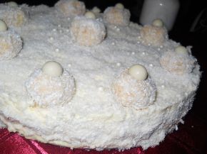 Снимка 1 от рецепта за Торта `Рафаело` с биквити