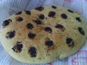 Снимка 3 от рецепта за Фокача с маслинова паста