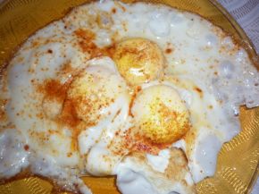 Снимка 5 от рецепта за Яйца на очи