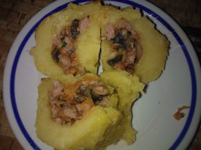 Снимка 4 от рецепта за Картофен кекс с плънка