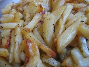 Снимка 2 от рецепта за Картофени  пръчици  на  фурна