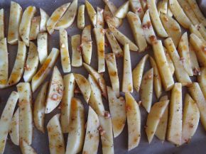 Снимка 3 от рецепта за Картофи на фурна с подправки