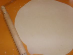 Снимка 7 от рецепта за Кифли с локум и много пудра захар