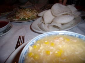 Снимка 2 от рецепта за Китайска пилешка супа с царевица