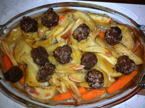 Снимка 8 от рецепта за Кюфтенца с картофи на фурна