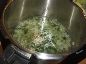 Снимка 4 от рецепта за Крем супа от зеленчуци