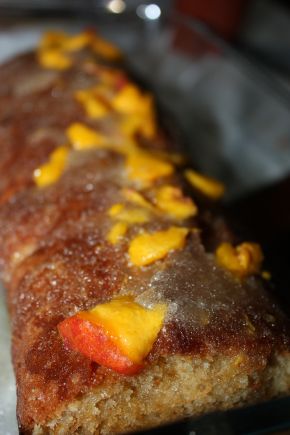 Снимка 7 от рецепта за Летен кекс с плодове (праскови)