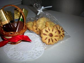 Снимка 2 от рецепта за Маслени бисквити