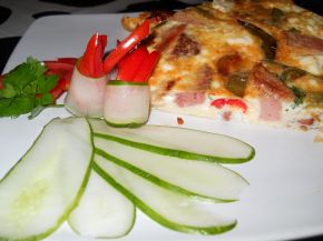 Снимка 3 от рецепта за Омлет със зеленчуци и колбас на фурна