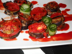 Снимка 3 от рецепта за Патладжан на фурна с кайма и домат