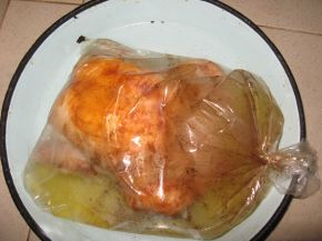 Снимка 2 от рецепта за Печено пиле с гъби и кашкавал