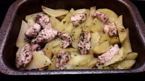 Снимка 11 от рецепта за Пиле с картофи и бира на фурна