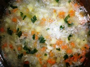 Снимка 7 от рецепта за Пилешка супа без застройка