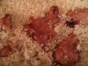Снимка 8 от рецепта за Пилешки бутчета и крилца  с ориз