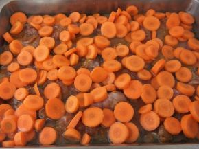 Снимка 5 от рецепта за Пилешки филета с моркови и гъби