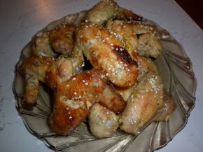 Снимка 7 от рецепта за Пилешки крилца с мед и сусам