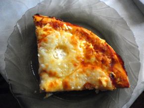 Снимка 6 от рецепта за Моята пица `Хаваи` с готово тесто