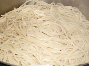 Снимка 2 от рецепта за Побългарени спагети
