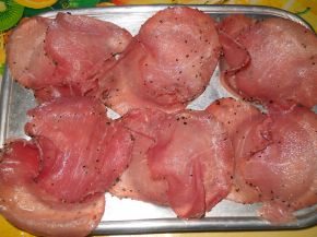 Снимка 2 от рецепта за Предястие със свинско филе и яйца