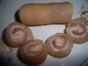 Снимка 2 от рецепта за Рулца от свинско месо и кожа