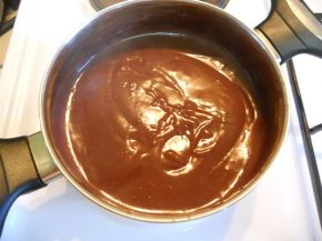 Снимка 3 от рецепта за Сладки чашки с шоколад и банан
