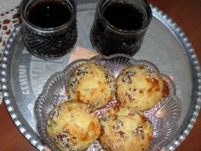 Снимка 3 от рецепта за Солени мъфини с кренвирш