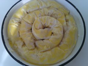 Снимка 9 от рецепта за Вита баница със сирене