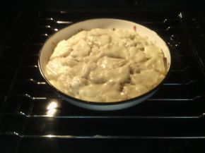 Снимка 2 от рецепта за Запеканка с картофи, шунка и краставички