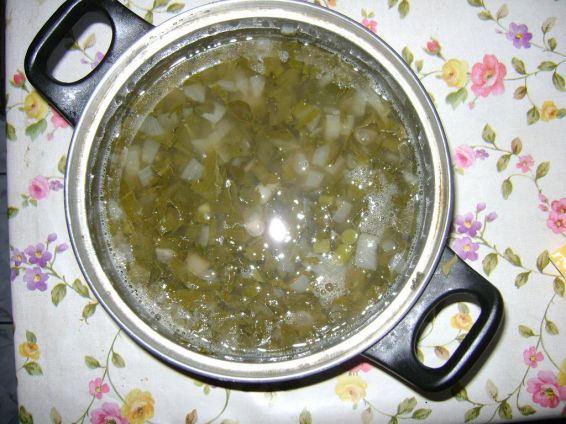 Снимка 1 от рецепта за Супа от лапад и грах