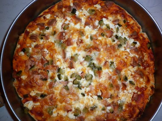 Снимка 1 от рецепта за Домашна пица