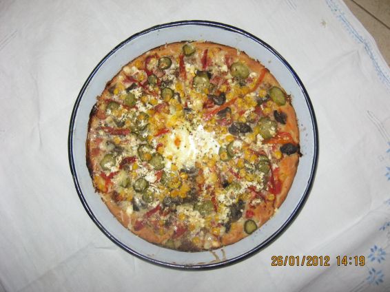 Снимка 1 от рецепта за Вкусна домашна пица Снимка 1 от рецепта за Вкусна домашна пица