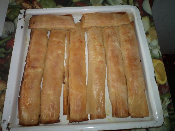 Снимка 1 от рецепта за Вкусни банички със сирене Снимка 1 от рецепта за Вкусни банички със сирене