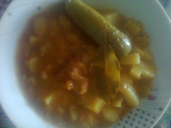 Снимка 1 от рецепта за Картофена манджа с анешко и кисели краставички