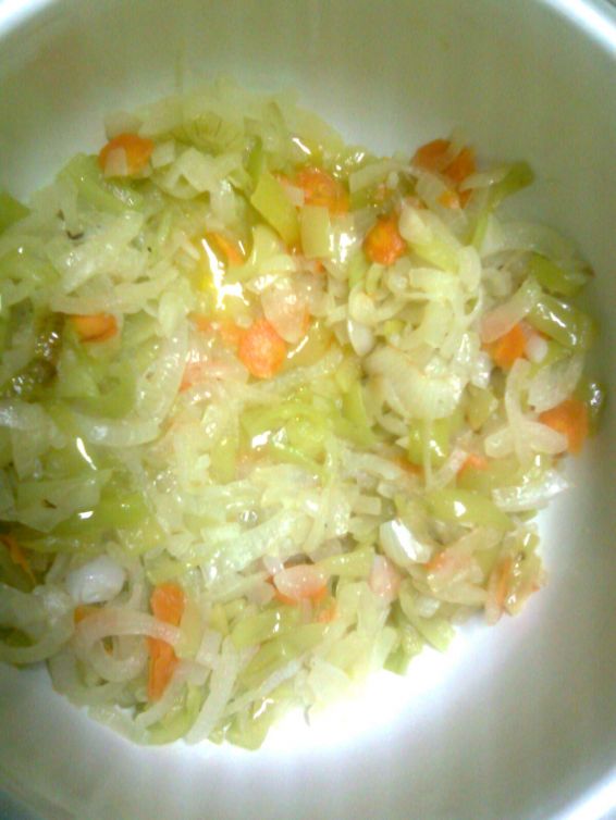 Снимка 1 от рецепта за Задушен ориз с моркови и лук