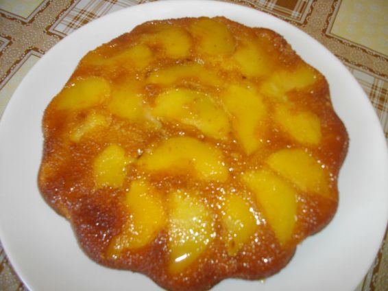 Снимка 1 от рецепта за Ябълков сладкиш с карамел